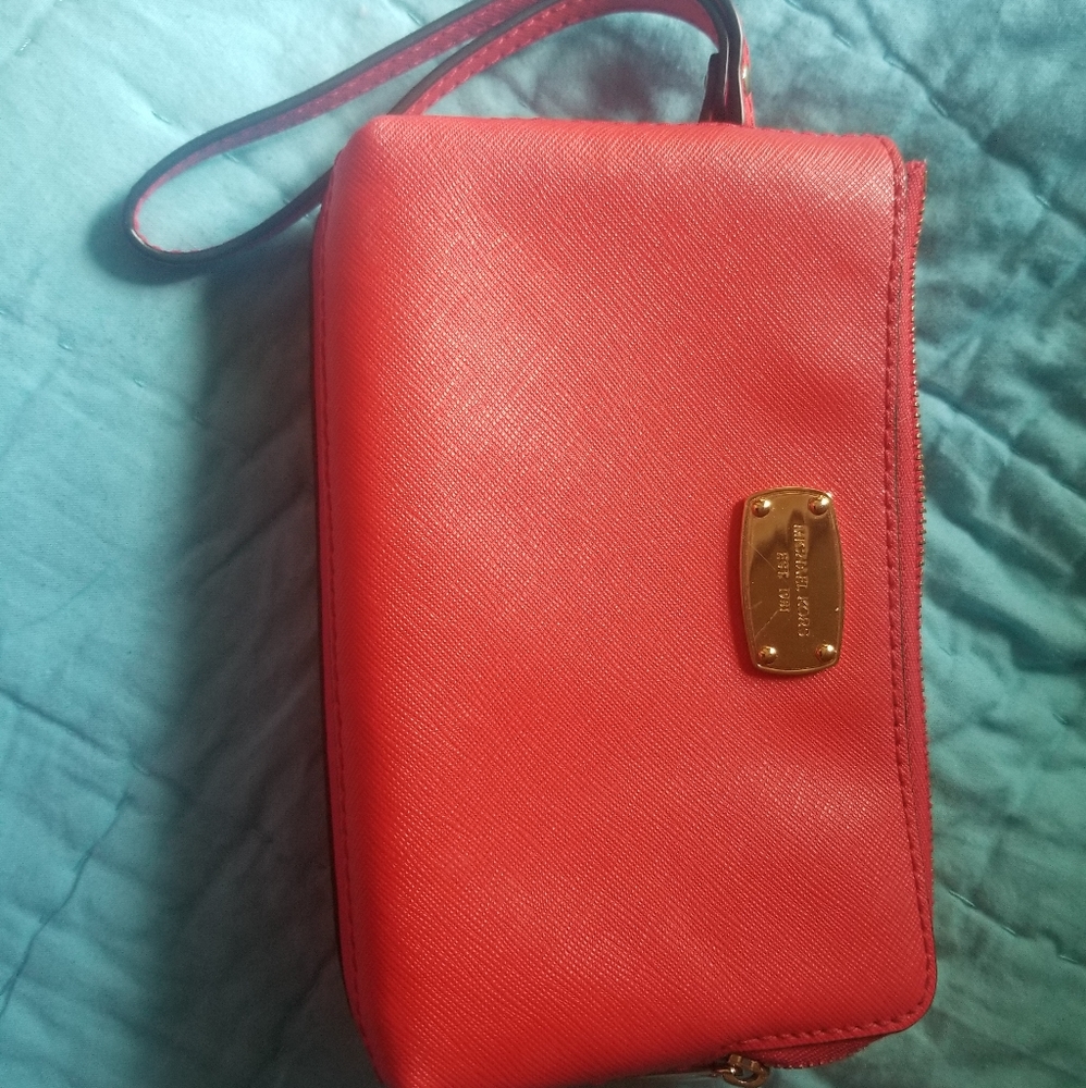 Michael Kors wristlet